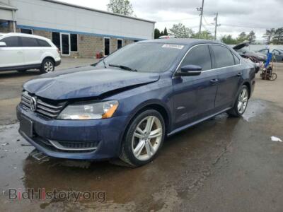 2014 Volkswagen PASSAT SE, синий — VIN 1VWBT7A38EC043473, Copart