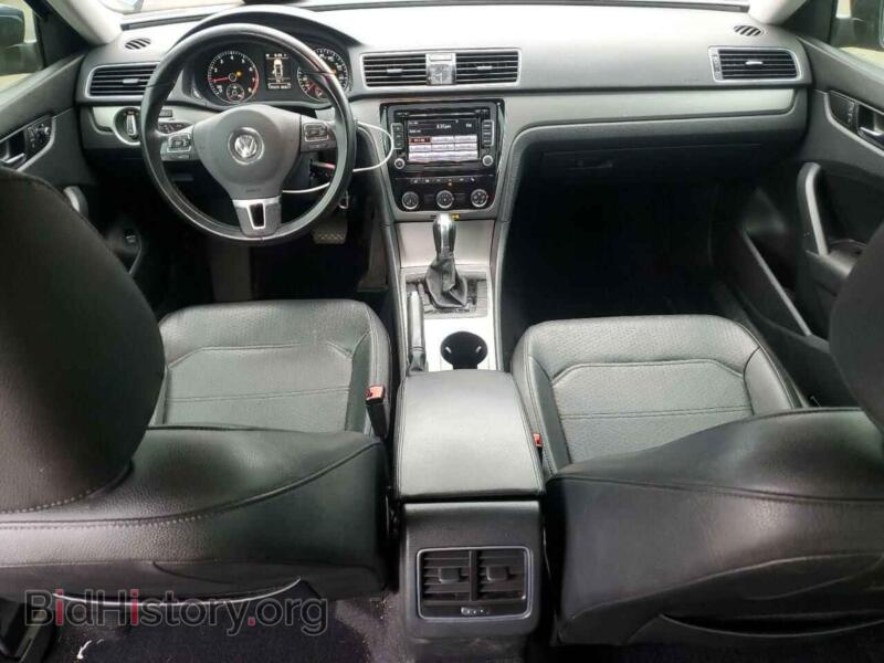 2014 Volkswagen PASSAT (VIN 1VWBT7A38EC043473) — фото 8 из 14