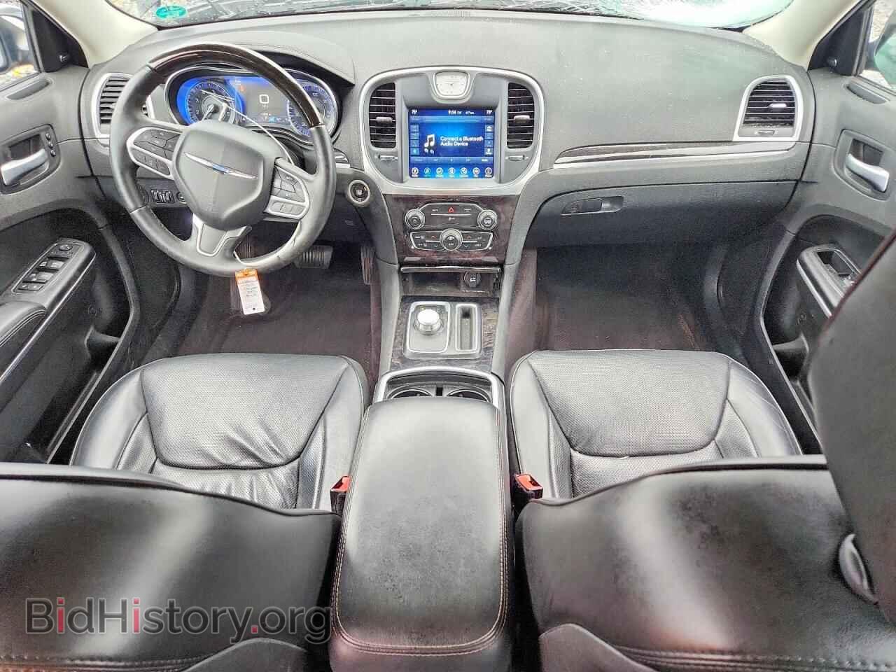 2017 CHRYSLER 300 - VIN: 2C3CCAEG2HH564891 - Фото 8