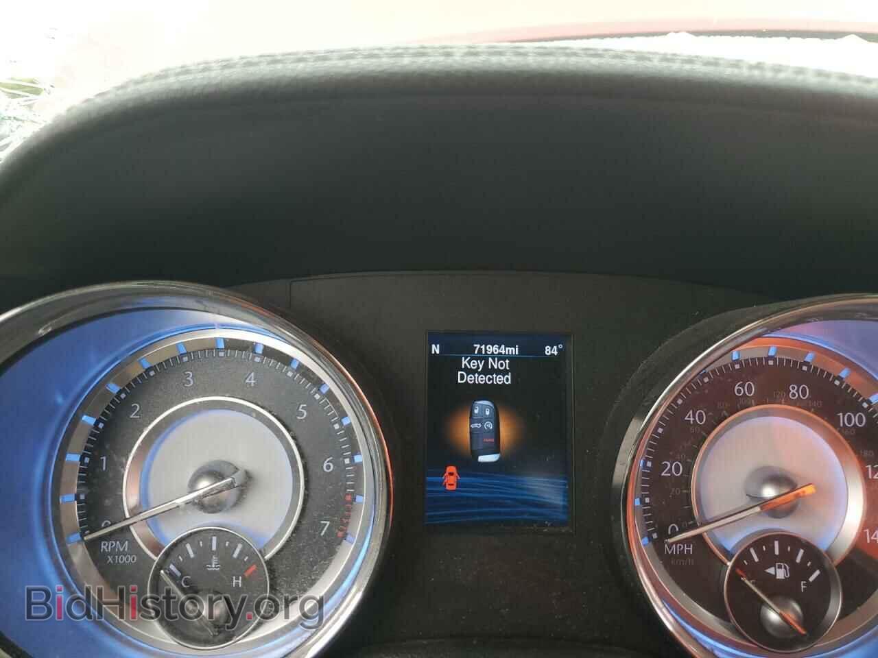 2014 CHRYSLER 300 - VIN: 2C3CCAAG5EH166754 - Фото 9