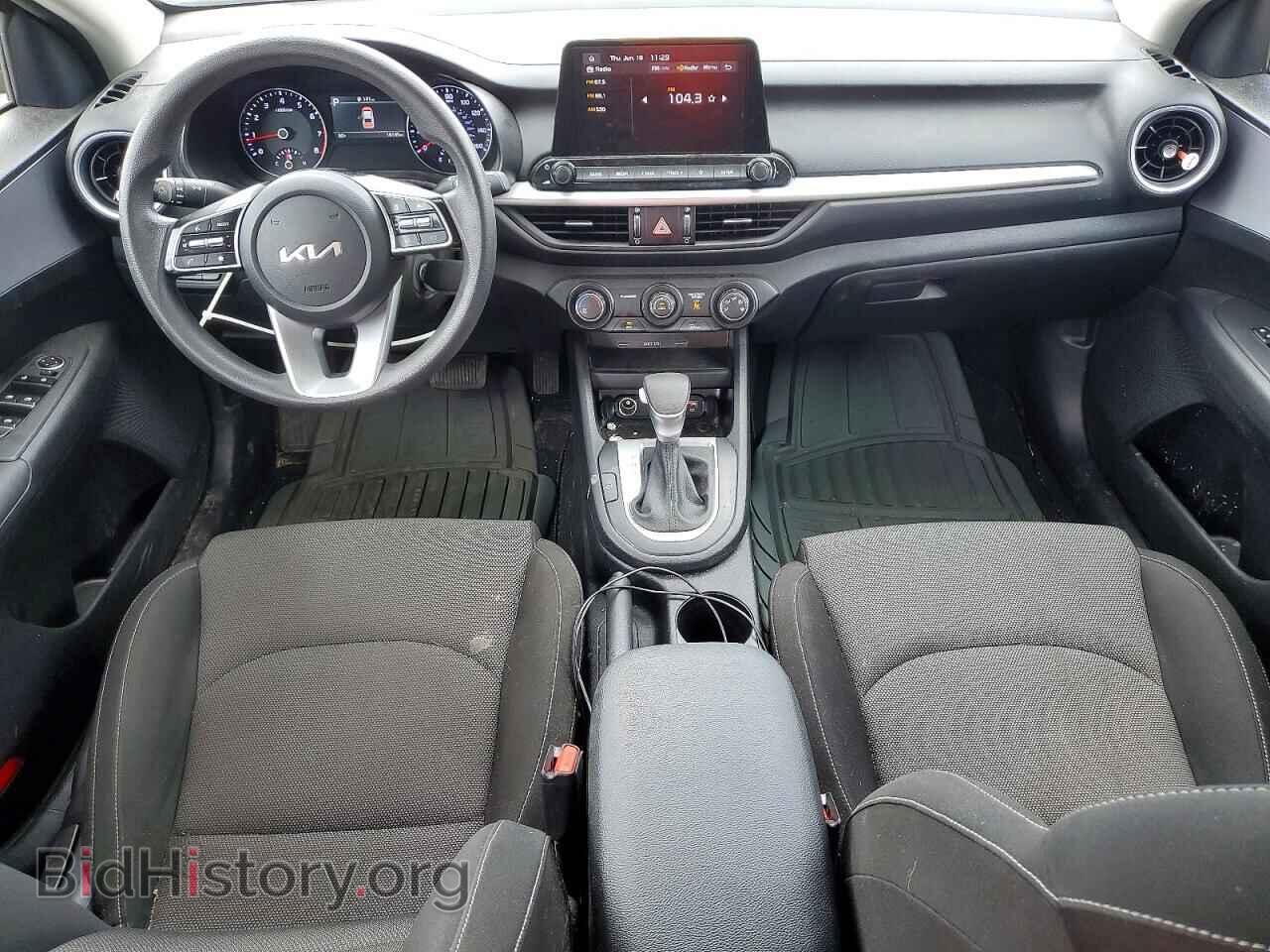 Report 3KPF24AD3RE722810 KIA FORTE 2024 GRAY GAS - price and damage history