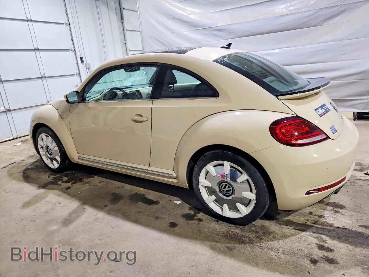 2019 VOLKSWAGEN BEETLE - VIN: 3VWFD7AT1KM702258 - Photo 2