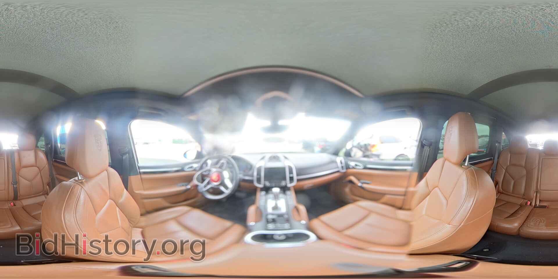 2017 PORSCHE CAYENNE - VIN: WP1AA2A21HKA85748 - Photo 14