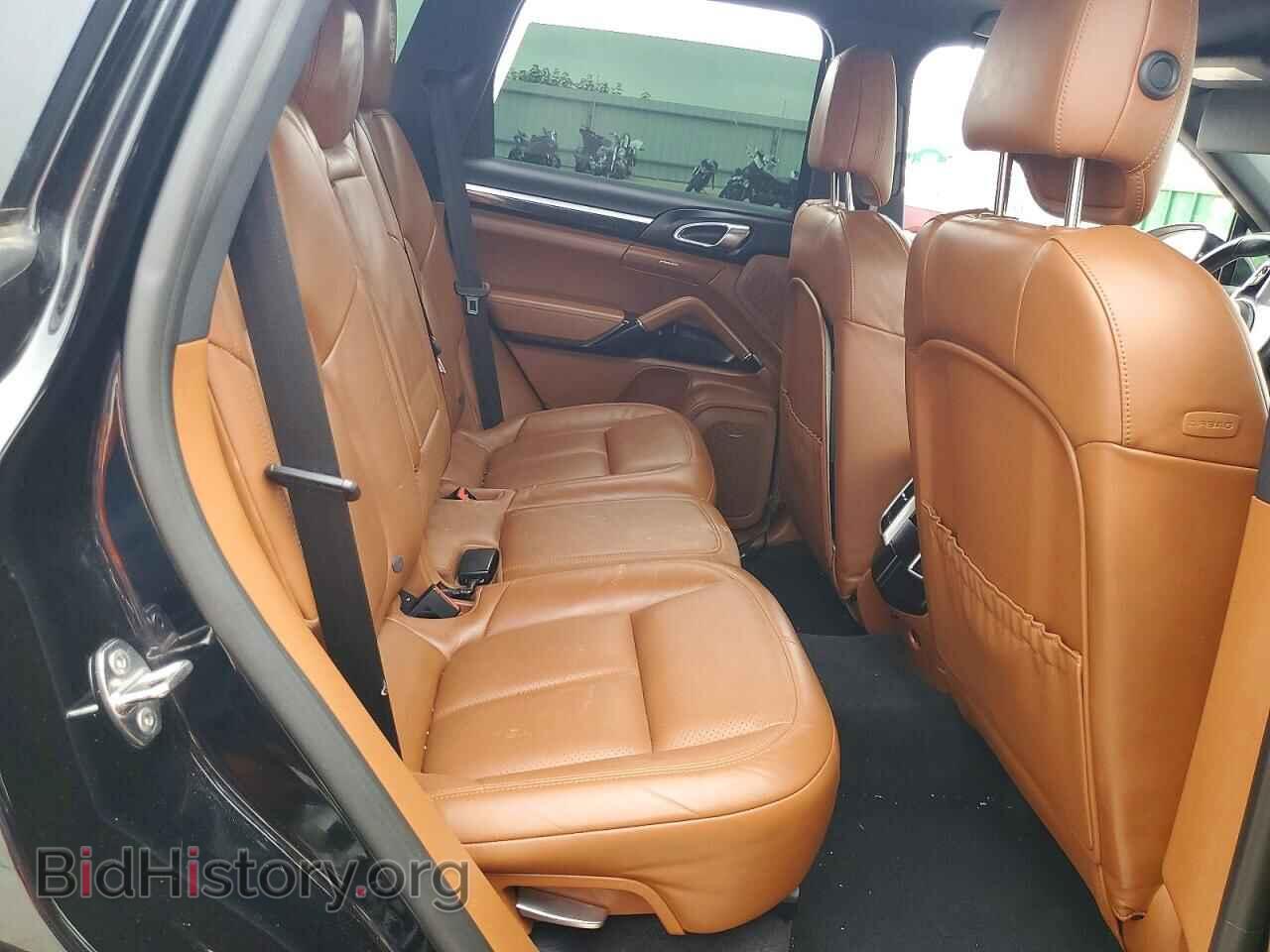 2017 PORSCHE CAYENNE - VIN: WP1AA2A21HKA85748 - Photo 10