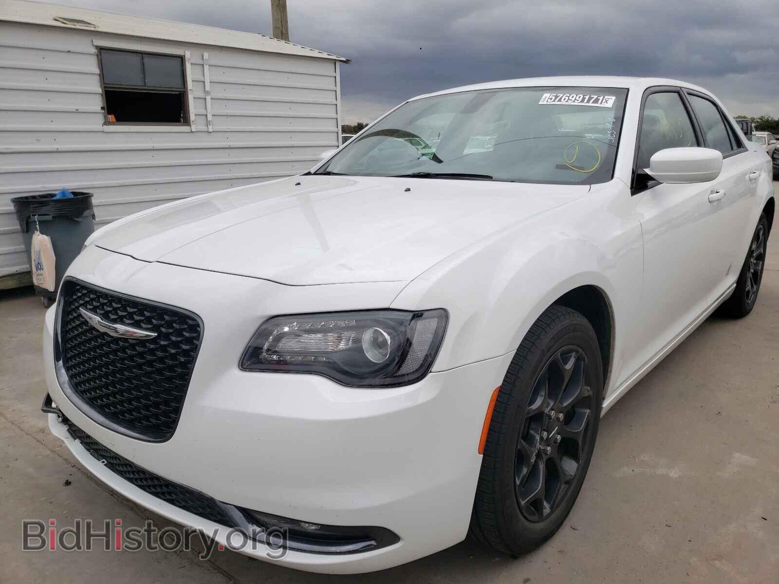 2019 CHRYSLER 300 - VIN: 2C3CCAGG5KH648997 - Фото 2