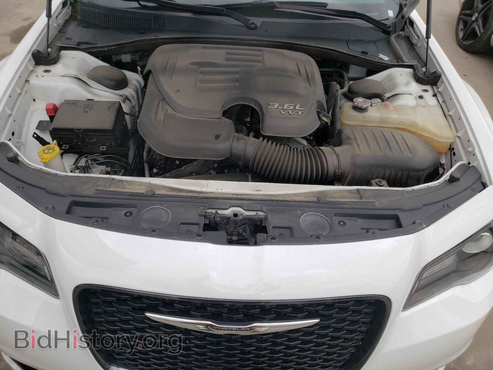 2019 CHRYSLER 300 - VIN: 2C3CCAGG5KH648997 - Фото 7
