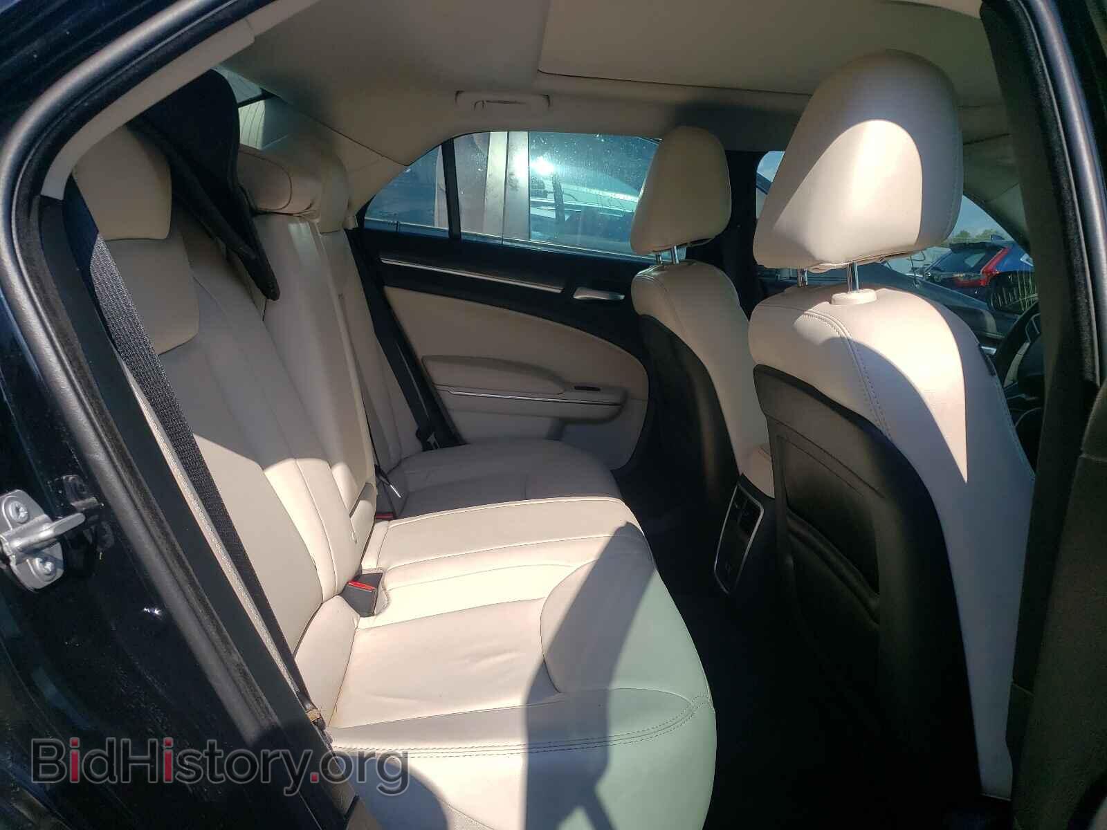 2018 CHRYSLER 300 - VIN: 2C3CCARGXJH250924 - Фото 6