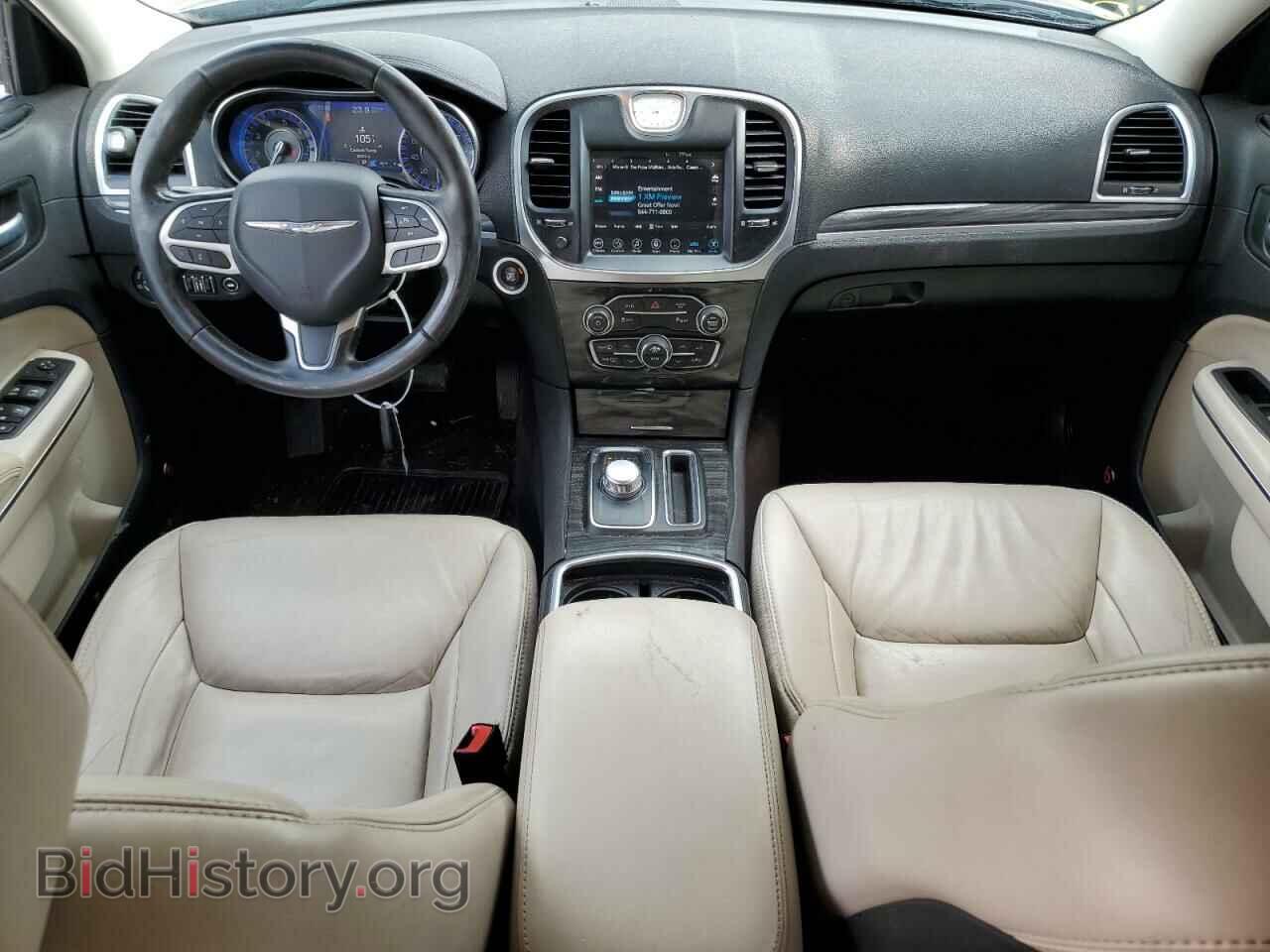 2017 CHRYSLER 300 - VIN: 2C3CCAAGXHH653565 - Фото 8
