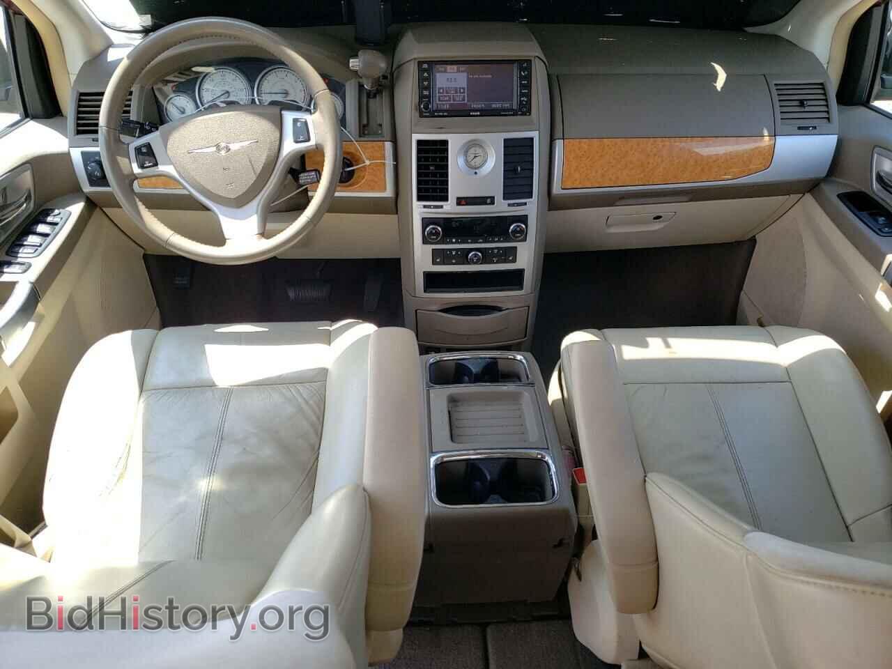 2008 CHRYSLER MINIVAN - VIN: 2A8HR64X18R661663 - Photo 8