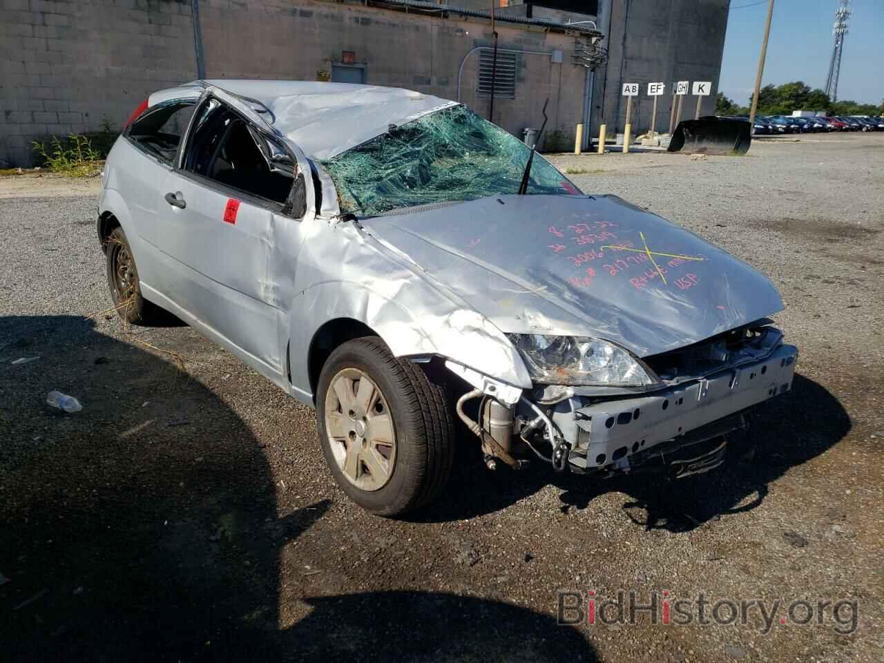 Photo 1FAHP31N46W217718 - FORD FOCUS 2006