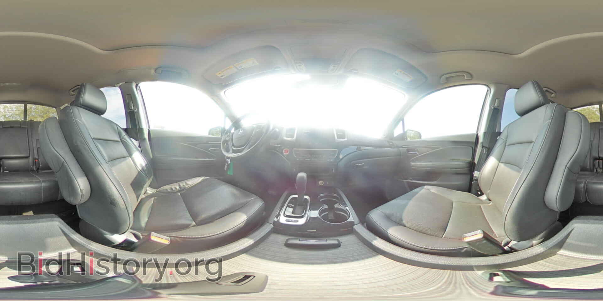 2019 HONDA RIDGELINE - VIN: 5FPYK3F72KB001049 - Photo 14