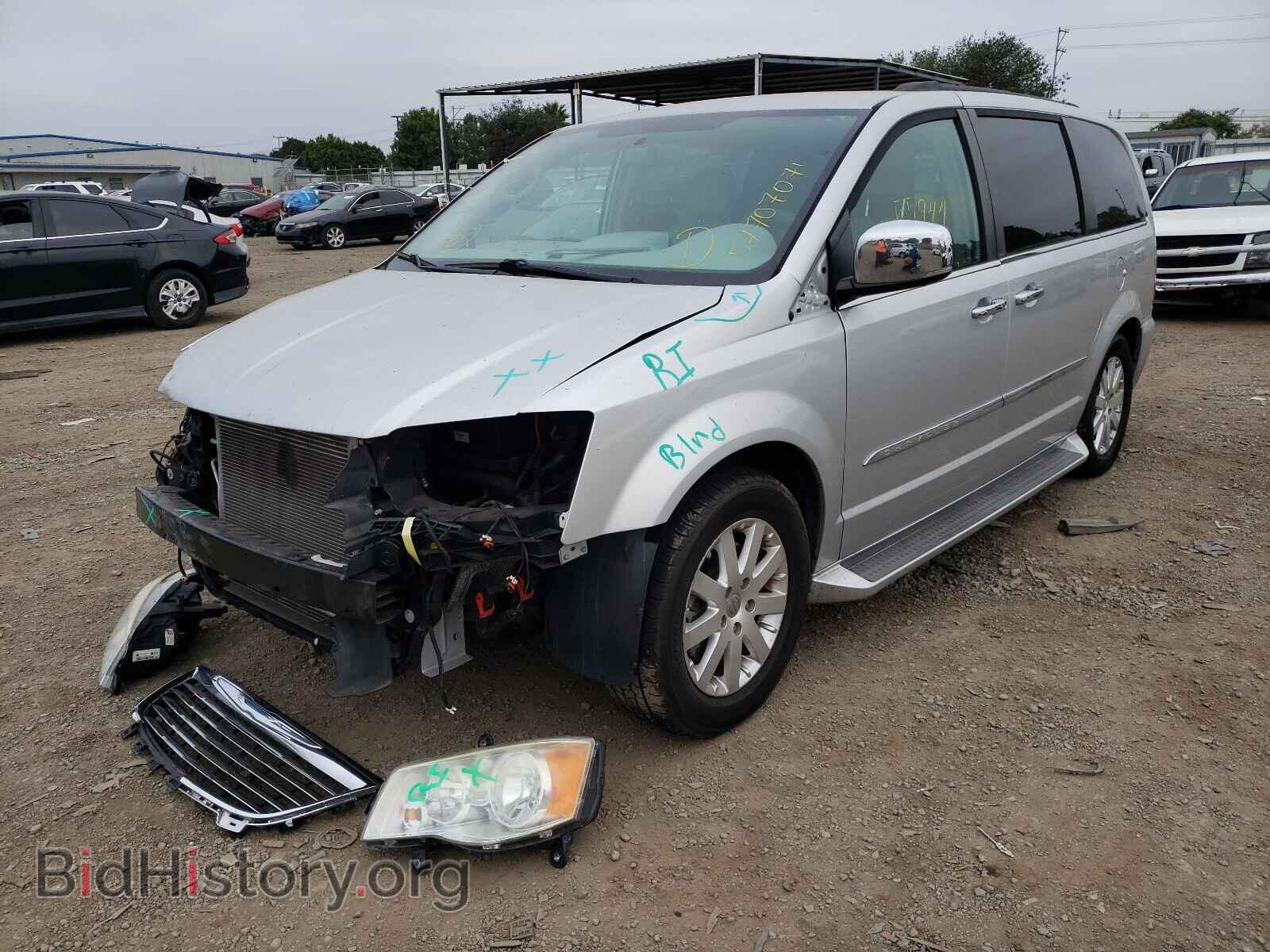 2012 CHRYSLER MINIVAN - VIN: 2C4RC1CG2CR395581 - Фото 2