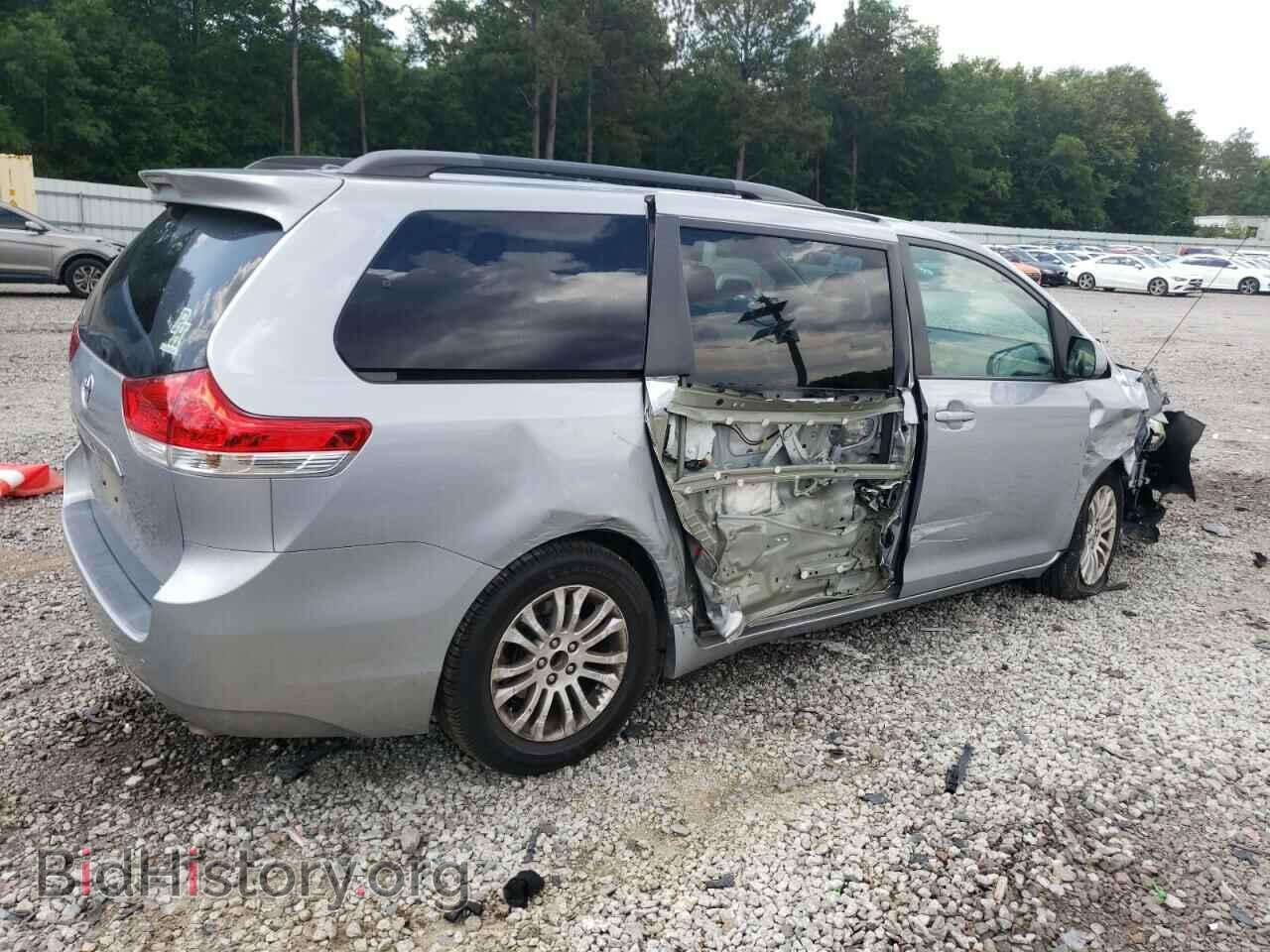 2011 TOYOTA All Models - VIN: 5TDYK3DCXBS068552 - Фото 3