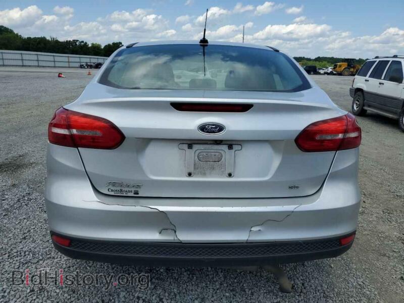 2017 Ford FOCUS (VIN 1FADP3F20HL337369) — фото 6 из 12