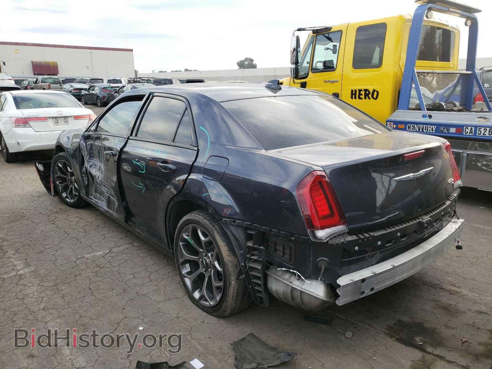 2018 CHRYSLER 300 - VIN: 2C3CCABG2JH264021 - Фото 3