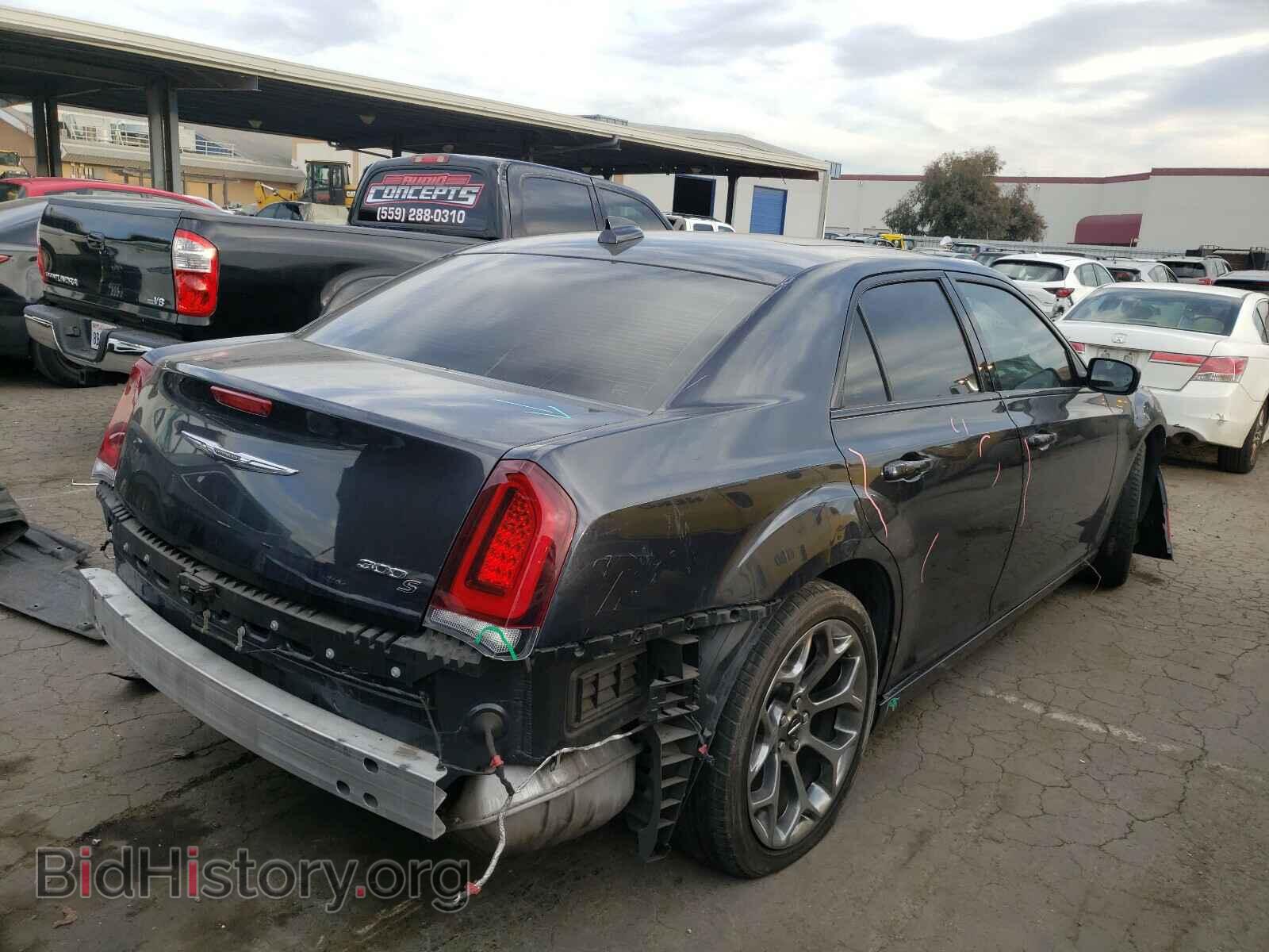 2018 CHRYSLER 300 - VIN: 2C3CCABG2JH264021 - Фото 4
