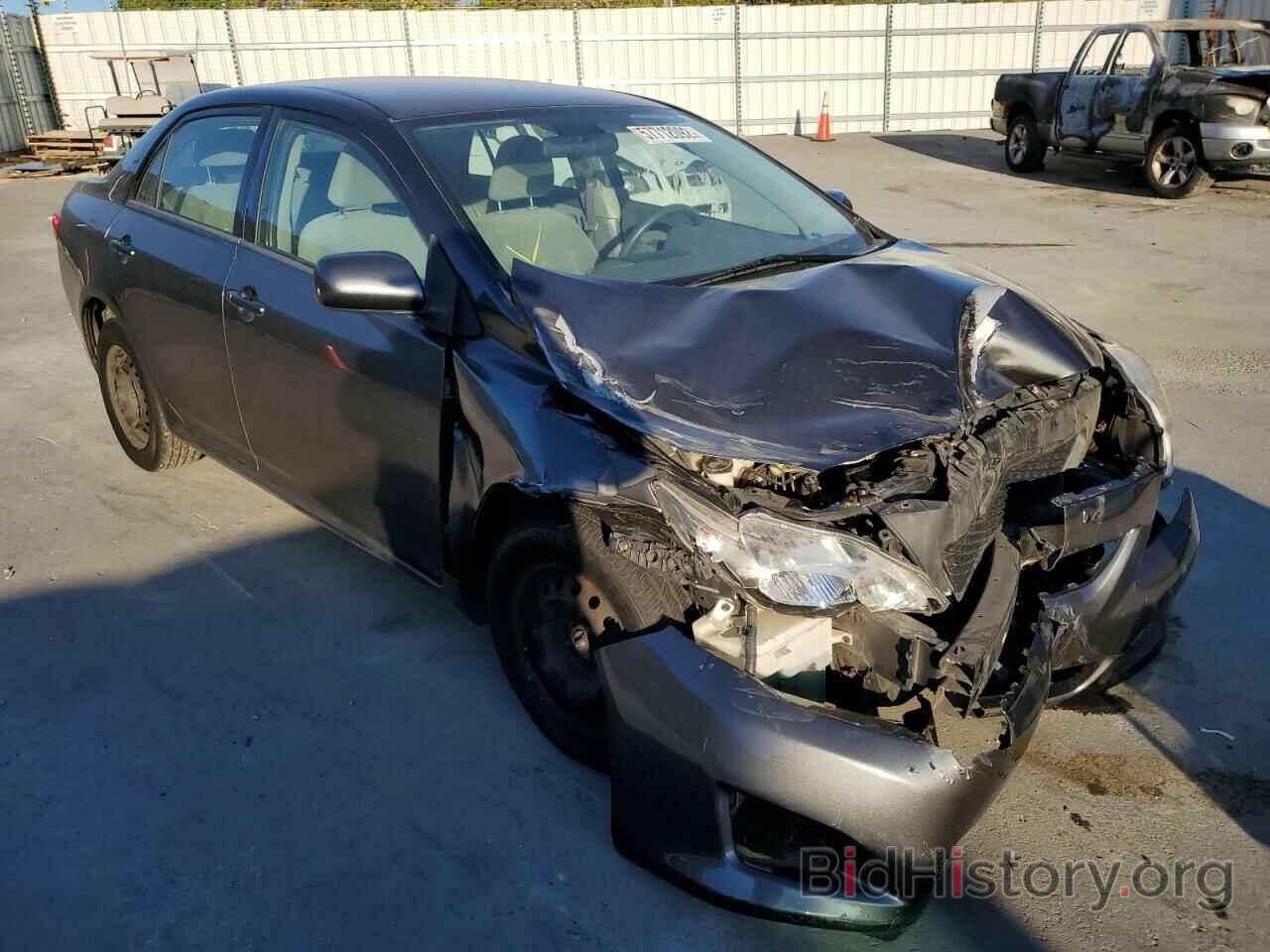 Photo 1NXBU4EEXAZ172132 - TOYOTA COROLLA 2010