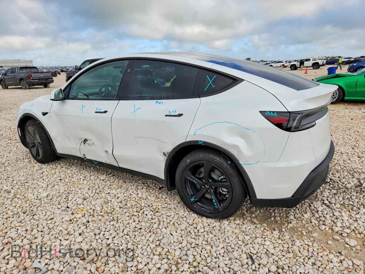 2026 TESLA MODEL Y - VIN: 7SAYGDEDXTA491443 - Photo 2