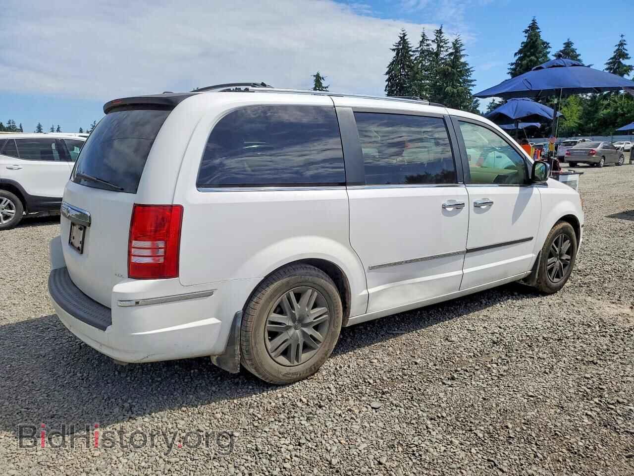 2008 CHRYSLER MINIVAN - VIN: 2A8HR64X18R736314 - Photo 3