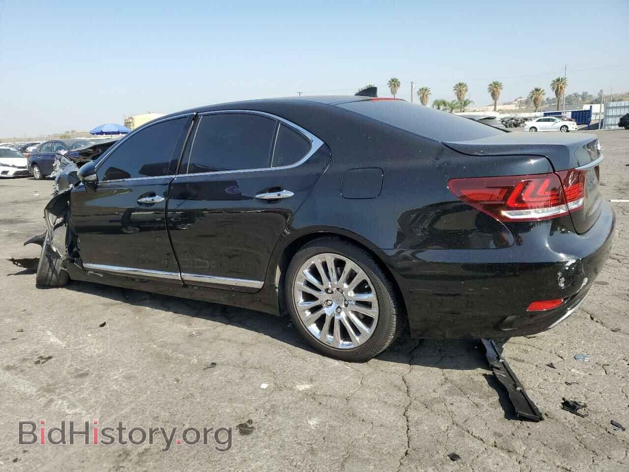 2014 LEXUS LS460 - VIN: JTHBL5EF2E5130462 - Photo 2