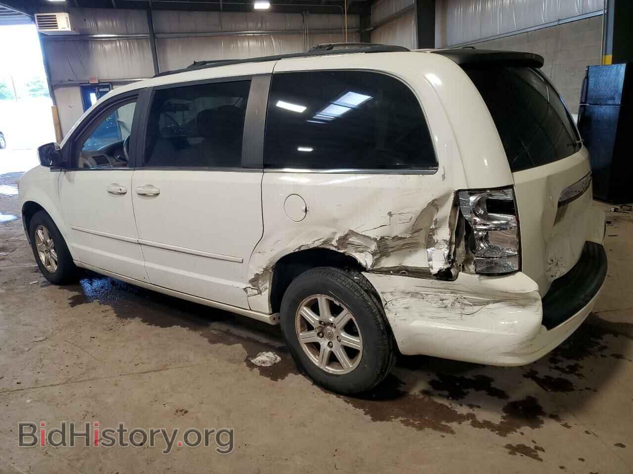 2008 CHRYSLER MINIVAN - VIN: 2A8HR54P28R110135 - Фото 2
