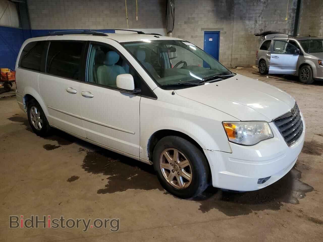 2008 CHRYSLER MINIVAN - VIN: 2A8HR54P28R110135 - Фото 4