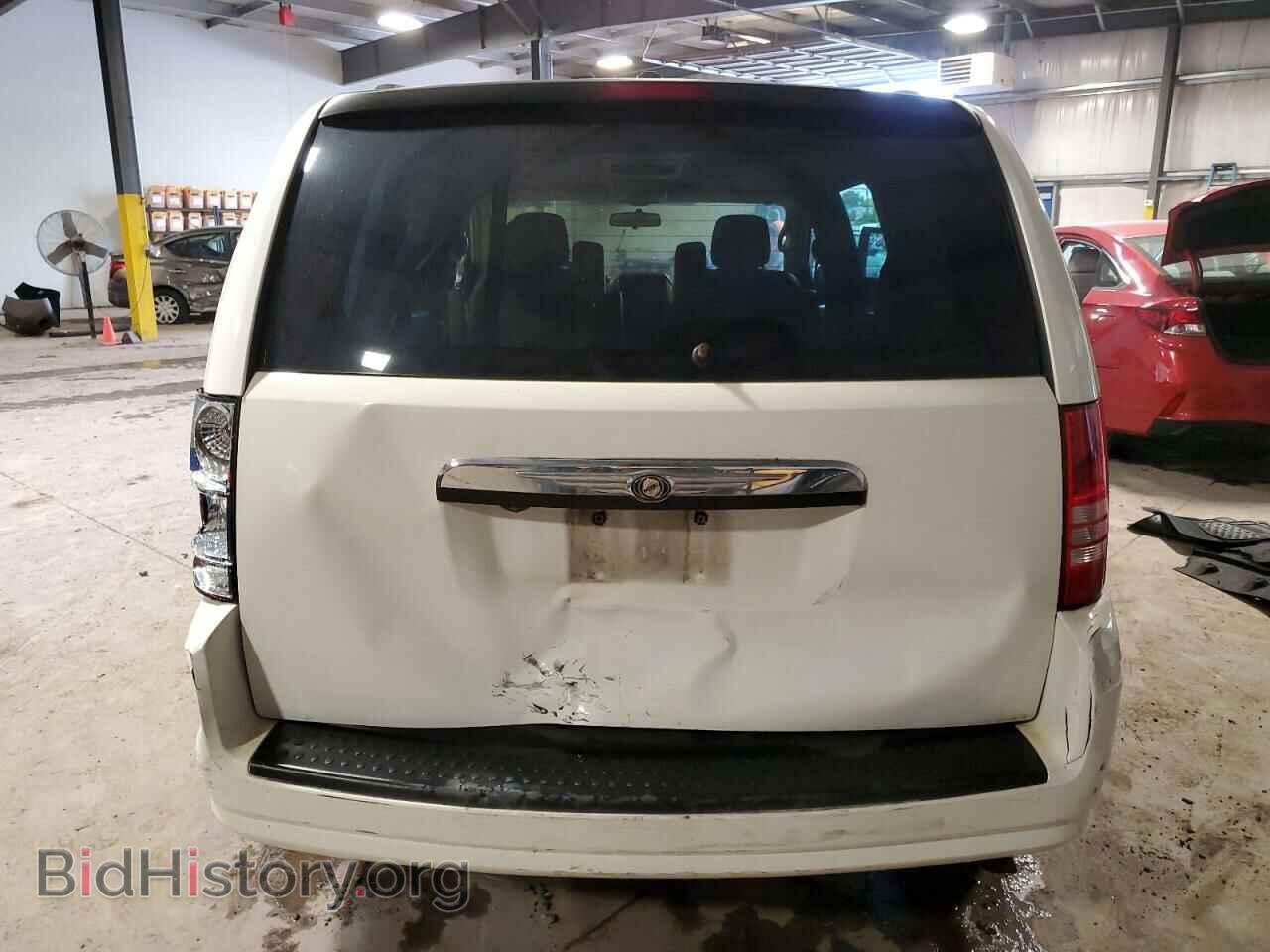 2008 CHRYSLER MINIVAN - VIN: 2A8HR54P28R110135 - Фото 6