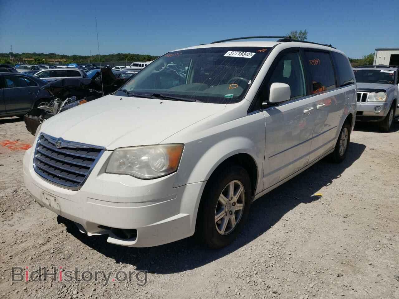 2008 CHRYSLER MINIVAN - VIN: 2A8HR54P38R748832 - Фото 2