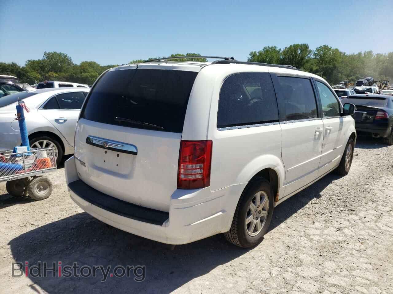 2008 CHRYSLER MINIVAN - VIN: 2A8HR54P38R748832 - Фото 4