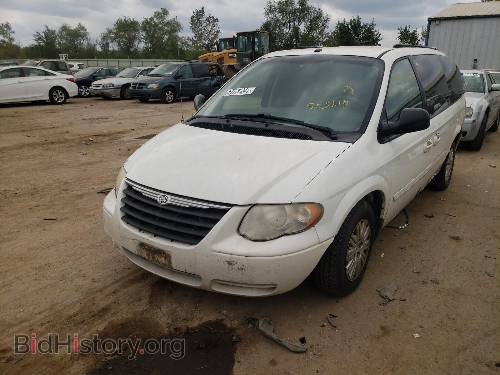 2006 CHRYSLER MINIVAN - VIN: 2A4GP44R46R905618 - Фото 2