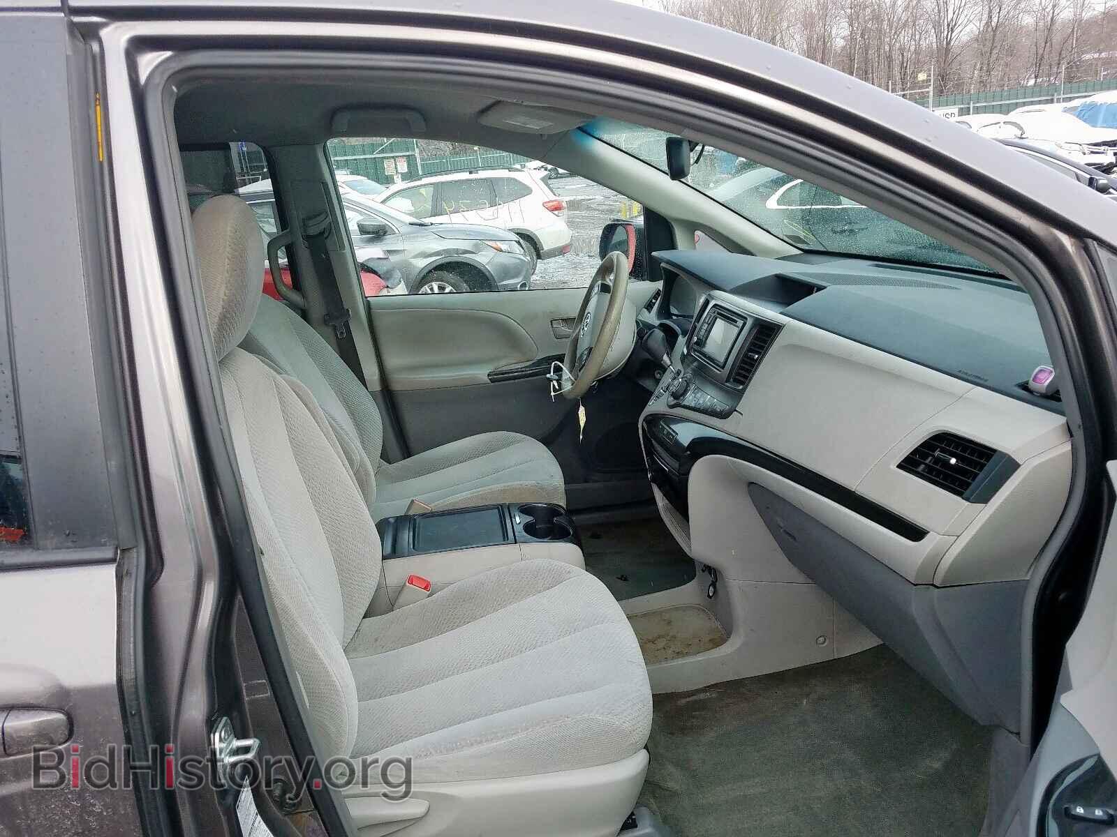 2013 TOYOTA SIENNA LE - VIN: 5TDJK3DC8DS056971 - Фото 5