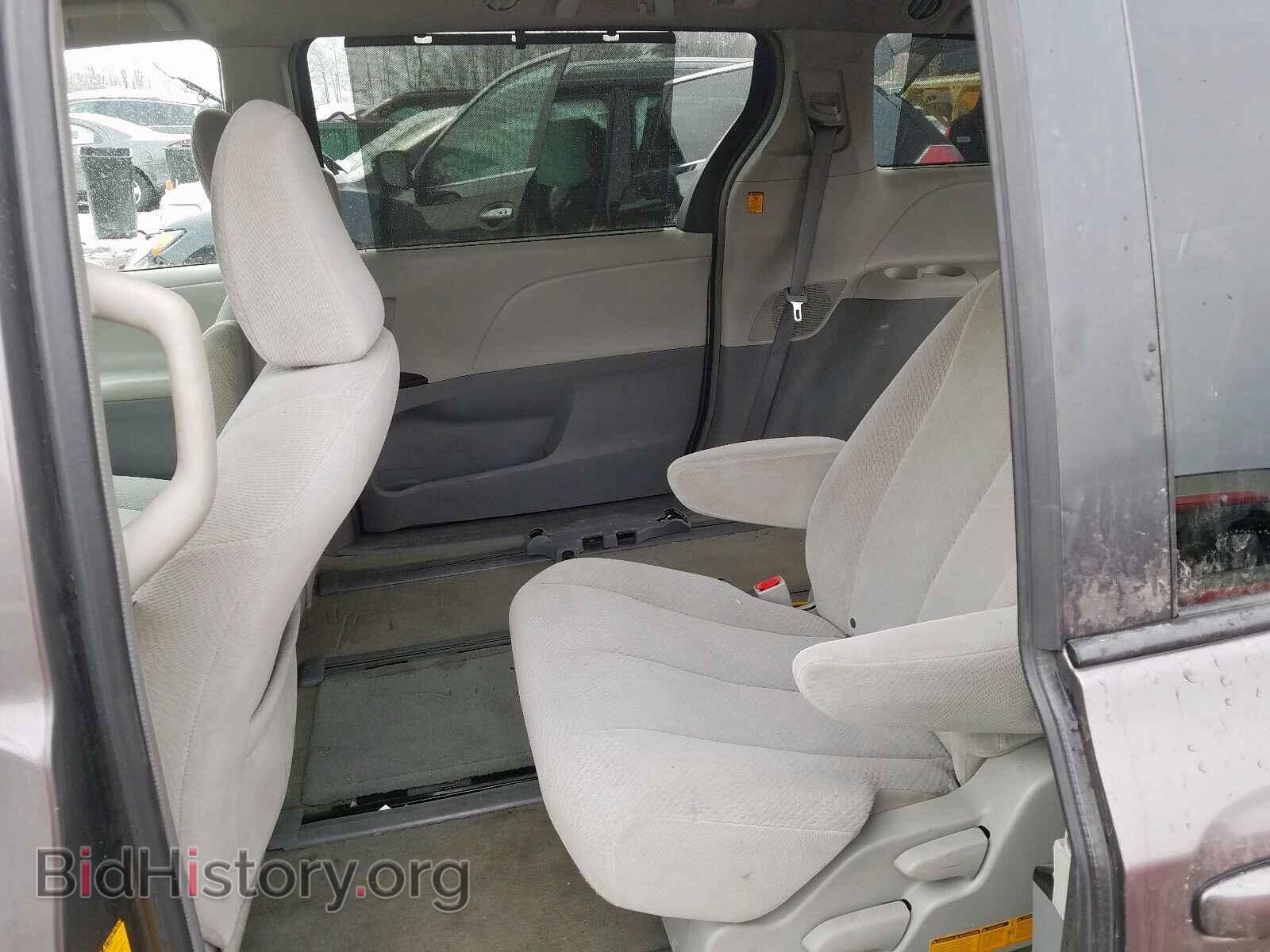 2013 TOYOTA SIENNA LE - VIN: 5TDJK3DC8DS056971 - Фото 6