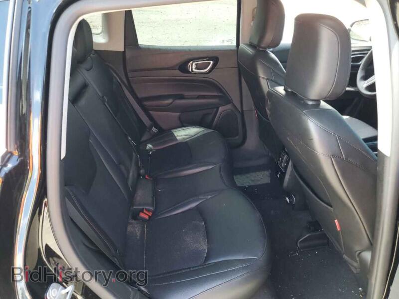 2022 Jeep COMPASS (VIN 3C4NJDDB3NT126823) — photo 6 of 10
