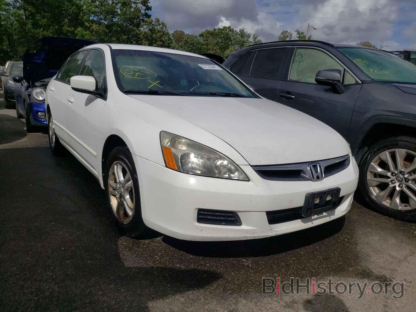 Photo 1HGCM56307A163513 - HONDA ACCORD 2007