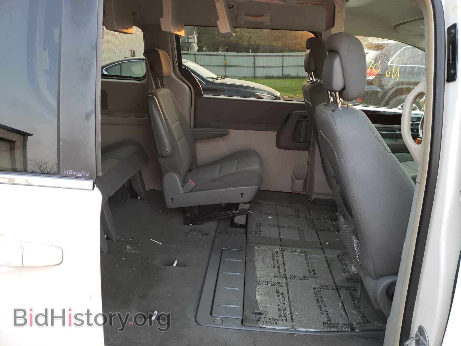 2010 CHRYSLER MINIVAN - VIN: 2A4RR5D17AR271104 - Фото 6