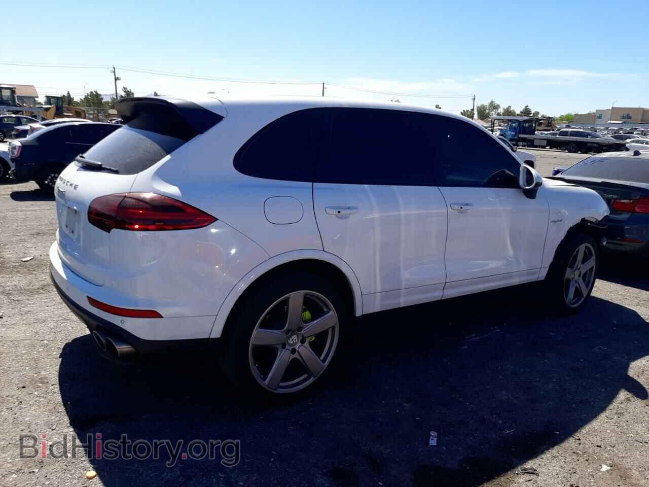 2017 PORSCHE CAYENNE - VIN: WP1AE2A23HLA75950 - Фото 3