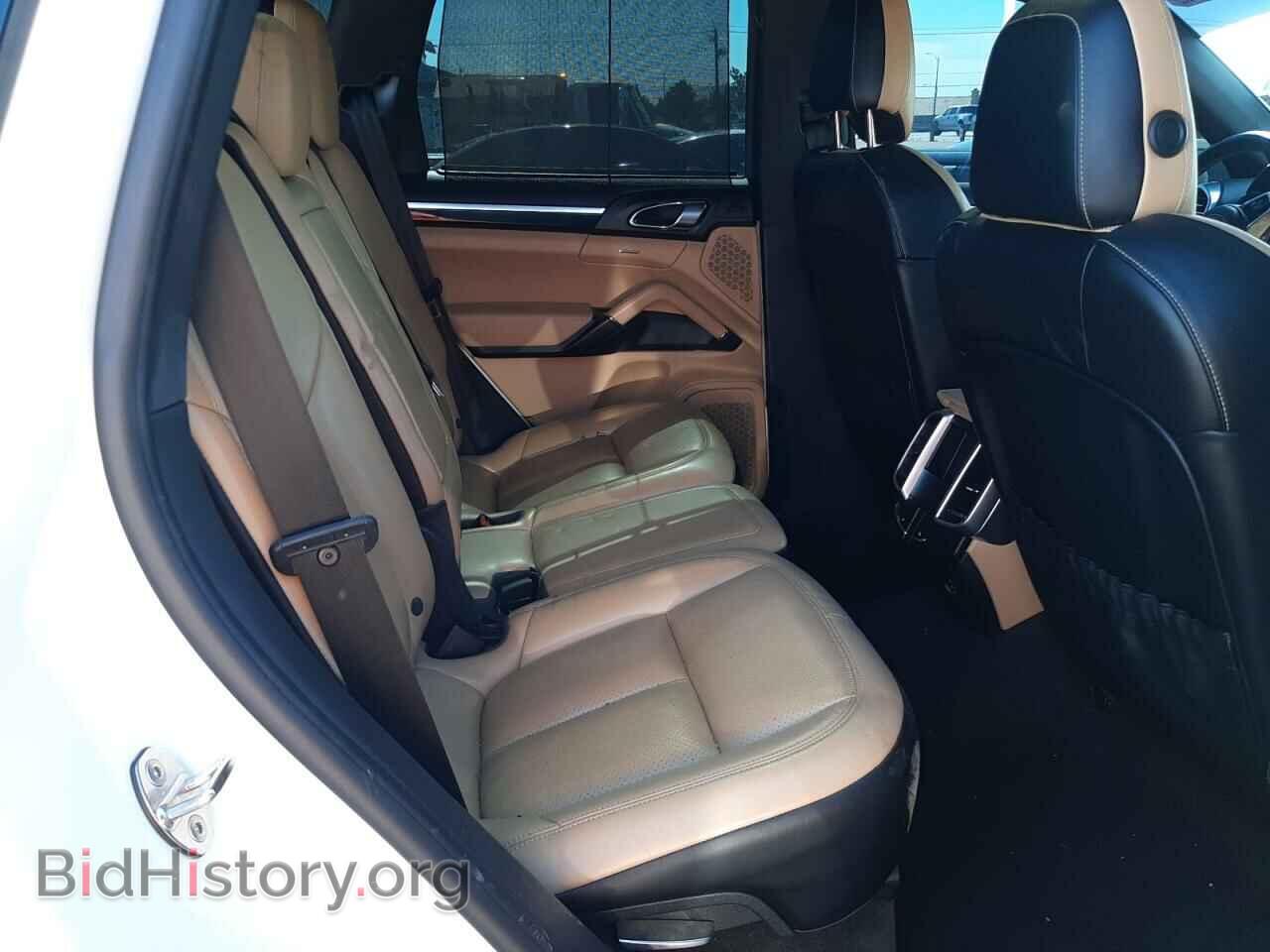 2017 PORSCHE CAYENNE - VIN: WP1AE2A23HLA75950 - Фото 10