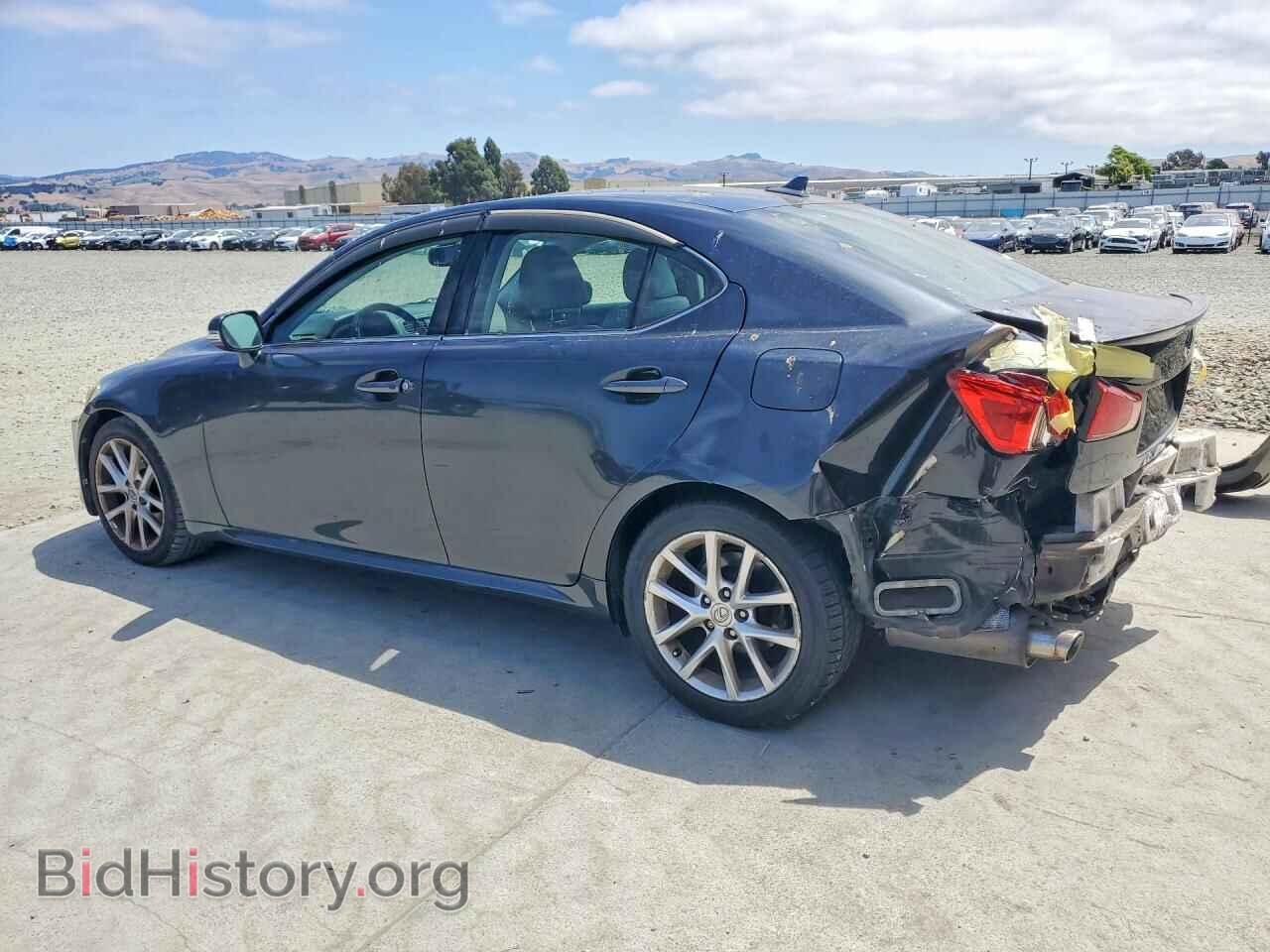 2011 LEXUS IS - VIN: JTHBF5C20B5143018 - Photo 2