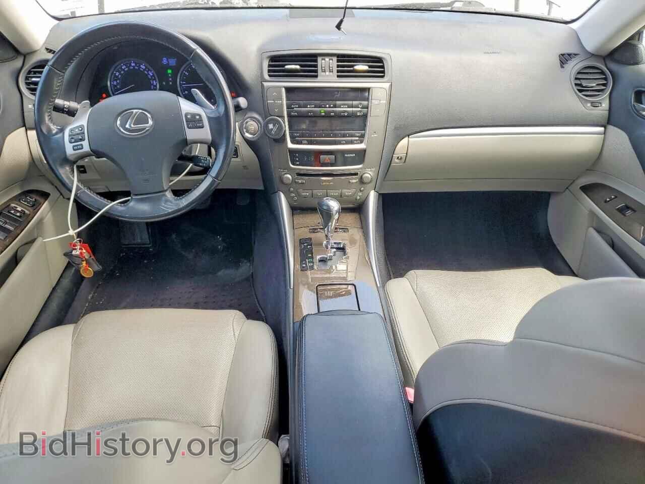 2011 LEXUS IS - VIN: JTHBF5C20B5143018 - Photo 8