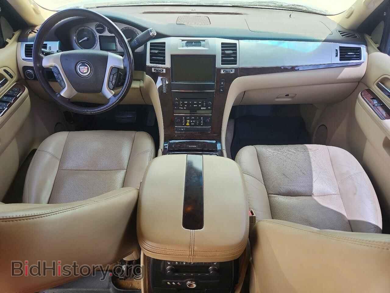 2011 CADILLAC ESCALADE - VIN: 1GYS3HEF8BR396005 - Фото 8
