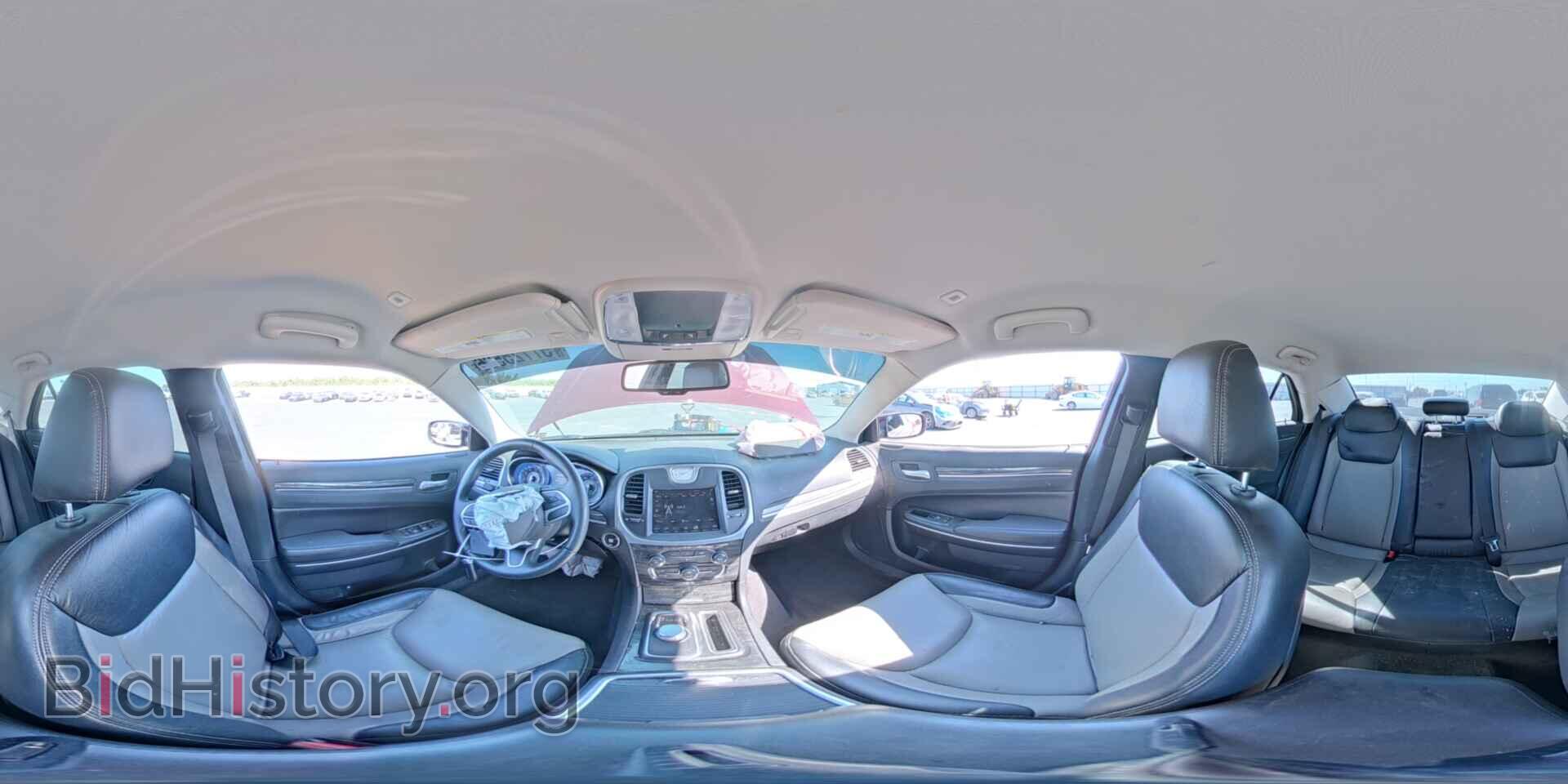 2019 CHRYSLER 300 - VIN: 2C3CCARG3KH508346 - Photo 15