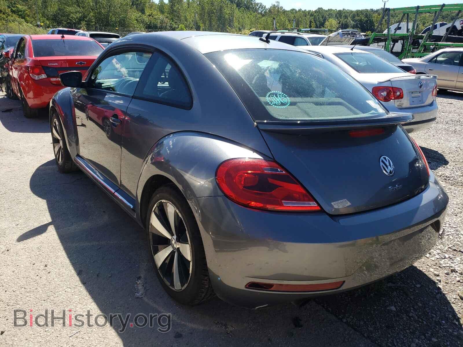 2013 VOLKSWAGEN BEETLE - VIN: 3VWVS7AT9DM685018 - Фото 3