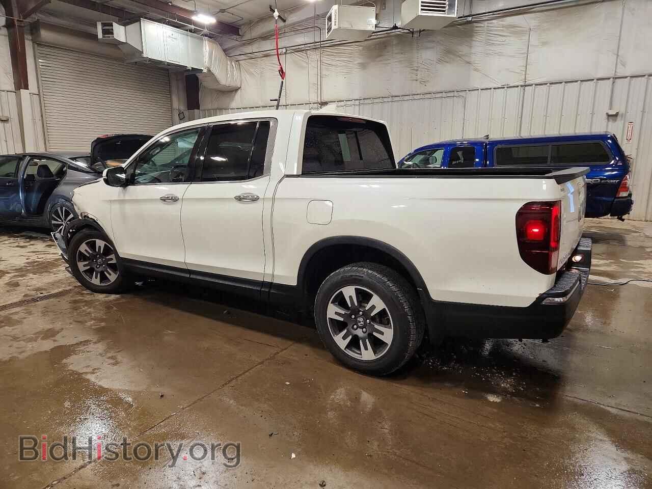 2017 HONDA RIDGELINE - VIN: 5FPYK3F78HB002845 - Photo 2