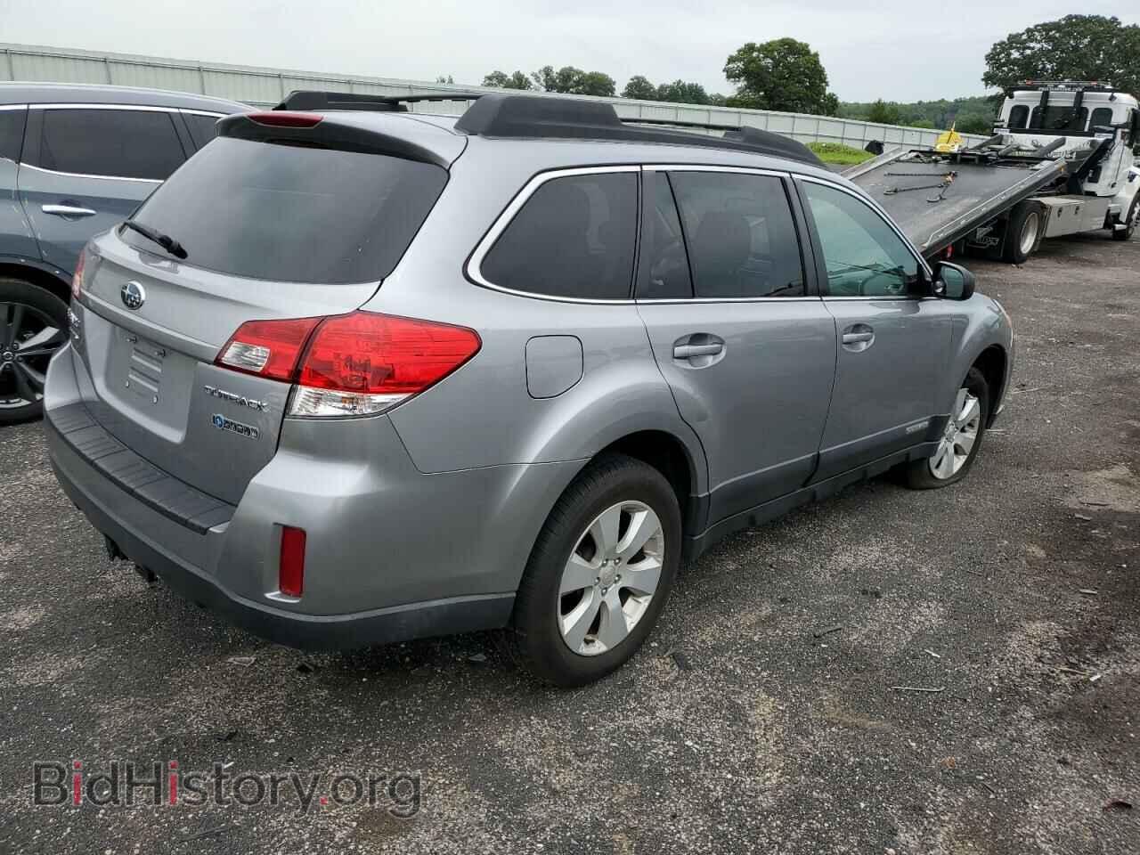 2011 SUBARU OUTBACK - VIN: 4S4BRCCC9B3313504 - Photo 4