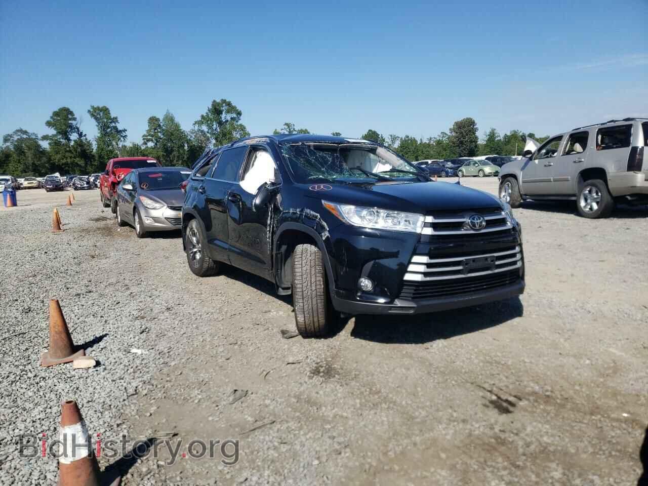 Фотография 5TDBZRFHXHS380599 - TOYOTA HIGHLANDER 2017