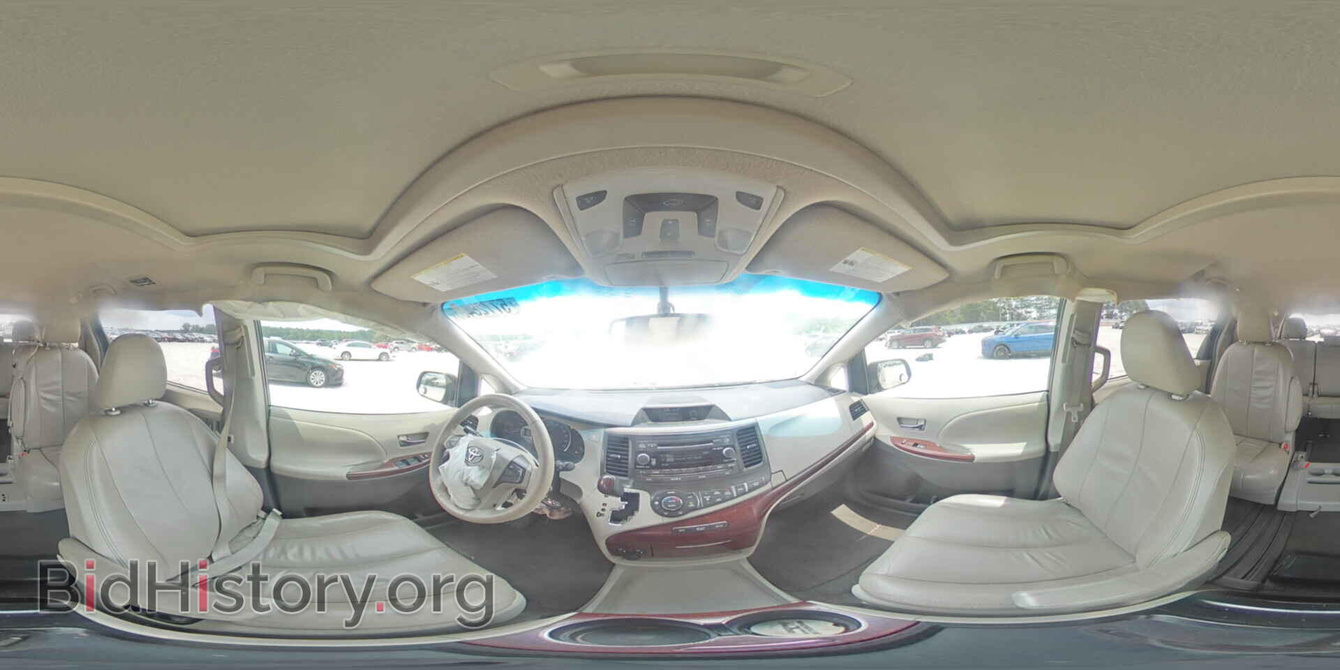 2011 TOYOTA All Models - VIN: 5TDYK3DC8BS106182 - Фото 16