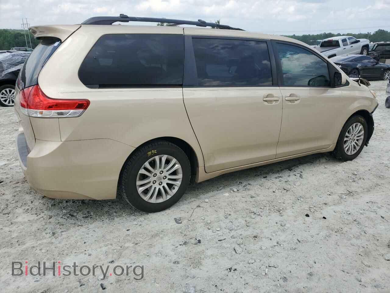 2011 TOYOTA All Models - VIN: 5TDYK3DC8BS106182 - Фото 3