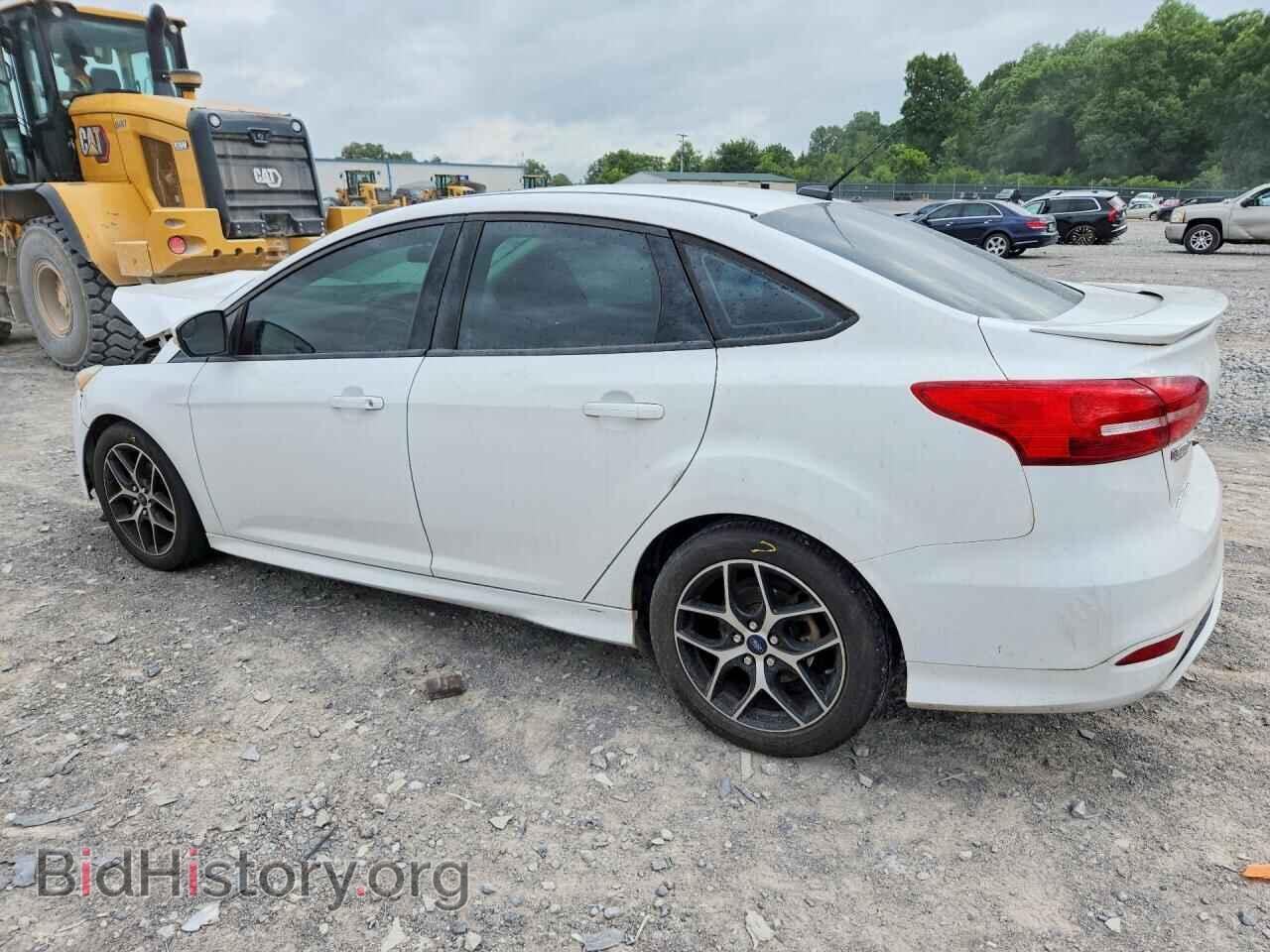 2016 FORD FOCUS - VIN: 1FADP3F29GL273881 - Фото 2