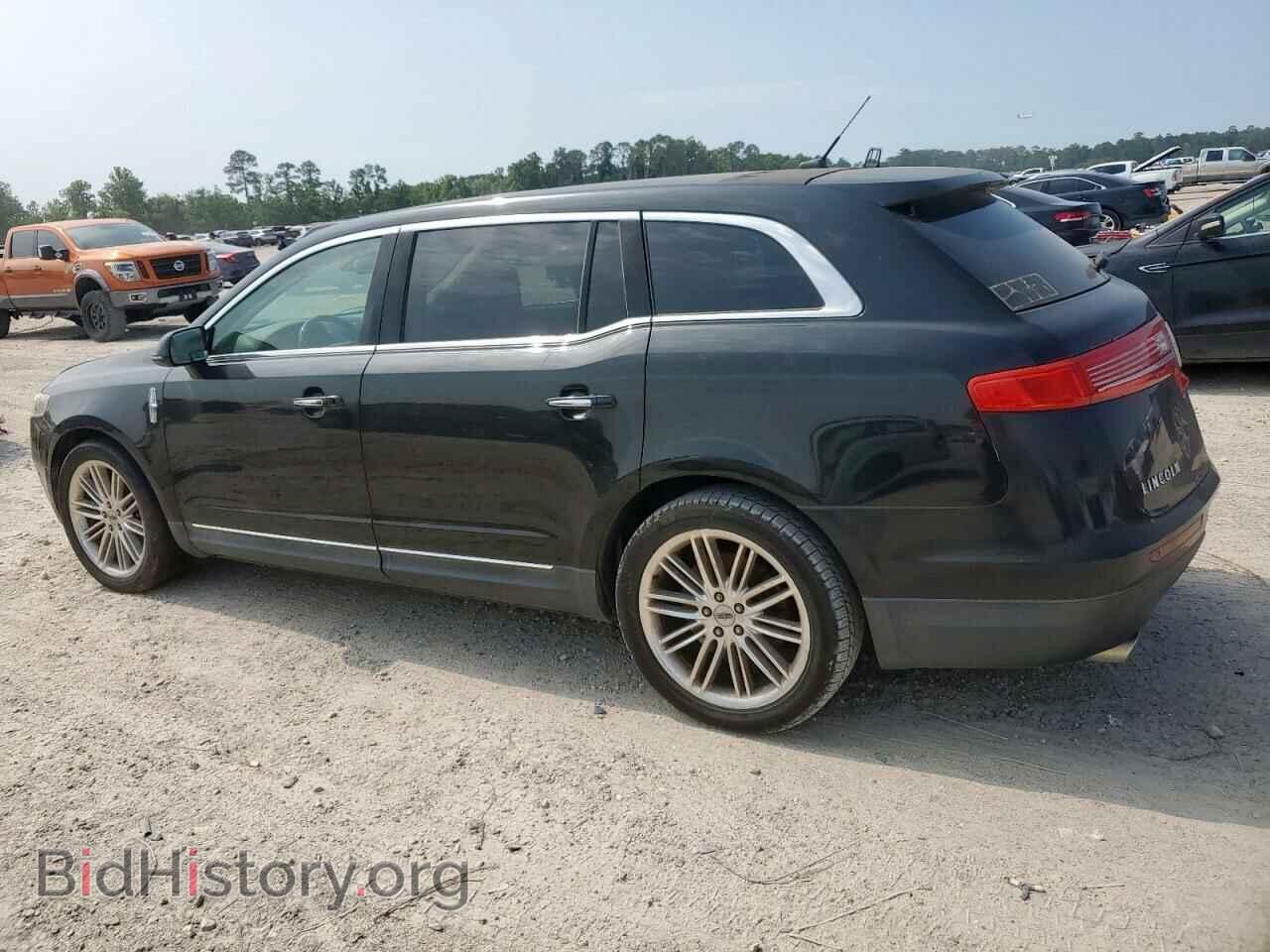 2013 LINCOLN MKT - VIN: 2LMHJ5AT1DBL50330 - Фото 2