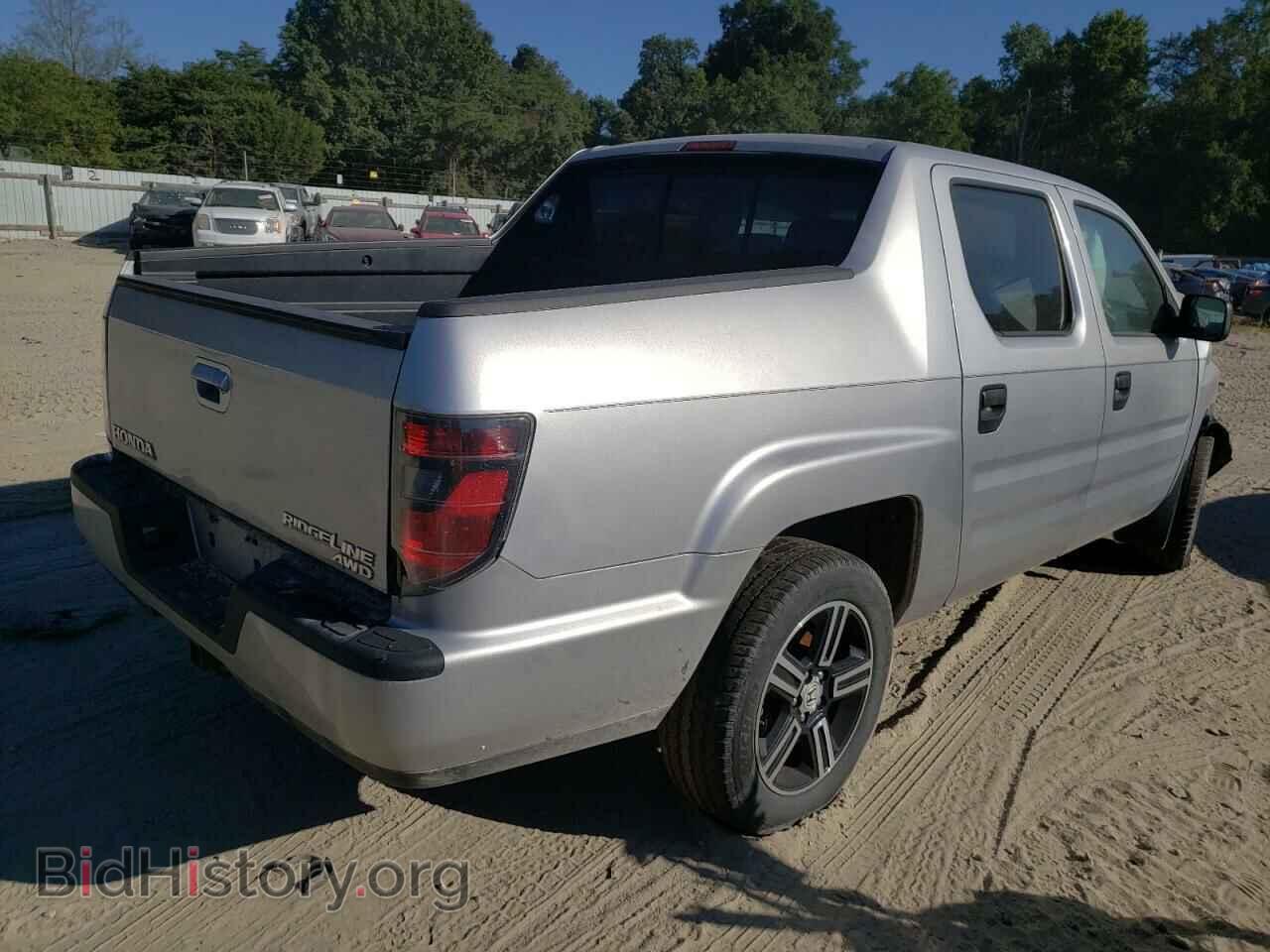 2014 HONDA RIDGELINE - VIN: 5FPYK1F79EB013742 - Фото 4